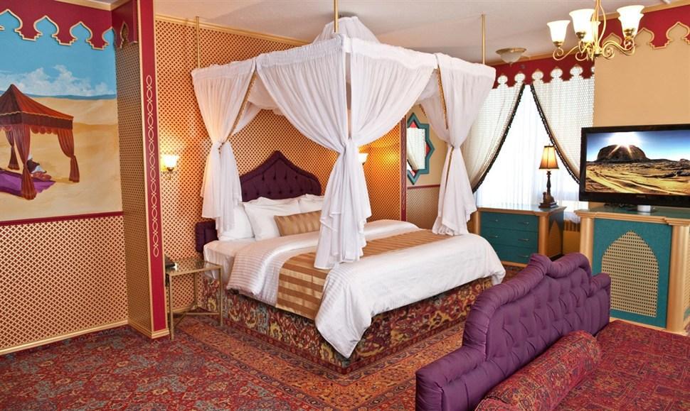 Fantasyland Hotel Edmonton Esterno foto